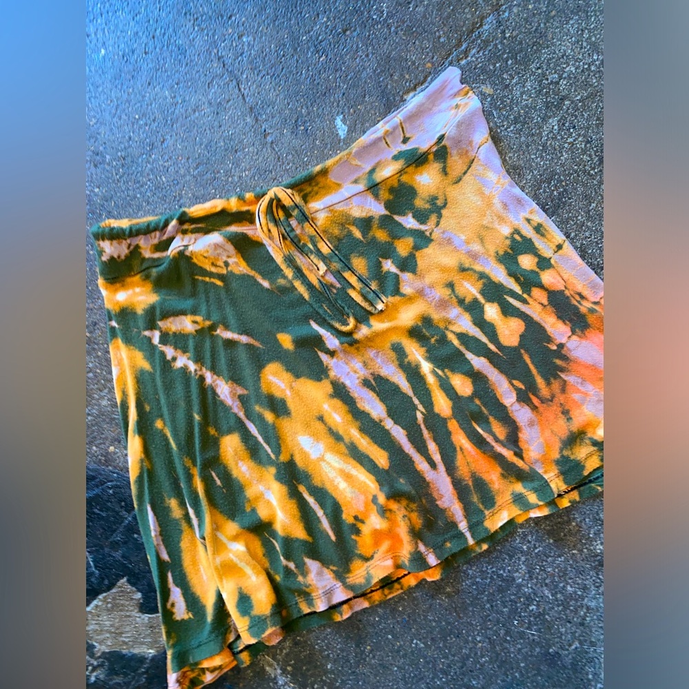 Tie-dye skirt 🌟
